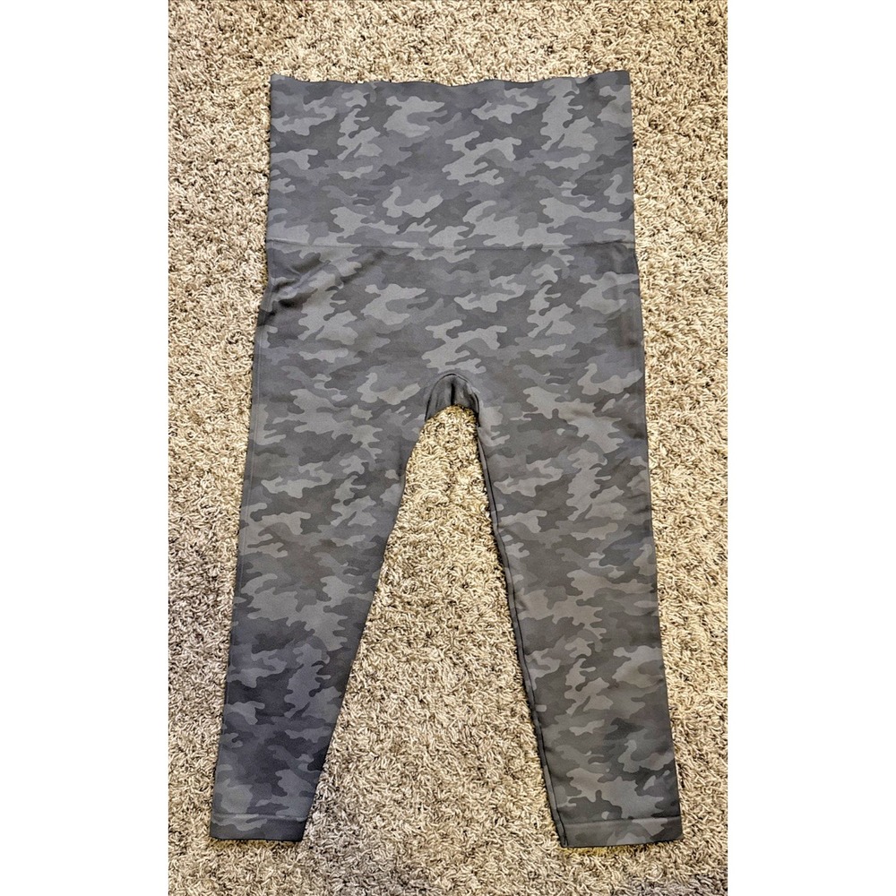 Spanx Women's Look At‎ Me Now Camo Crop Leggings Size 3XL